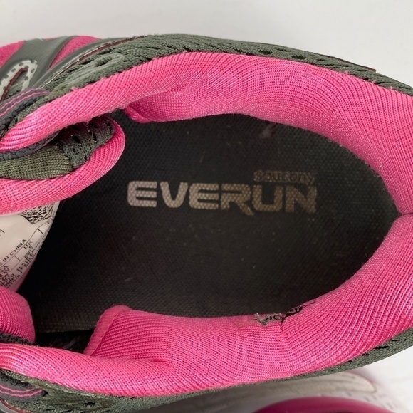 Saucony ISO Fit Hurricane Grey Pink Running Shoes - Picture 8 of 11